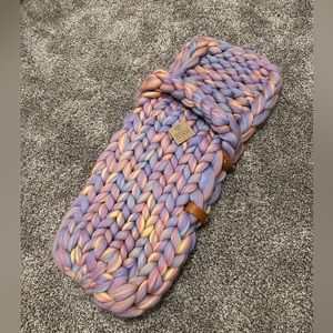 Woolly Cloud. 100% Merino wool stroller blanket.